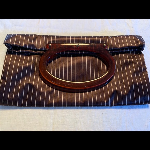 Handbags - VINTAGE Lady’s Pride Handbag